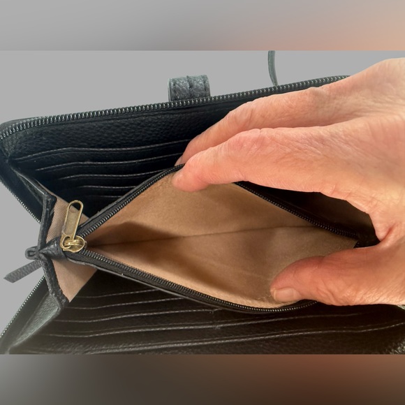 The Sak Iris Large Black Leather Smartphone Crossbody - Picture 8 of 12